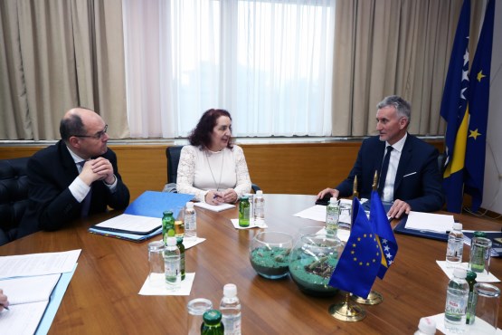 Предсједавајући Дома народа ПСБиХ Кемал Адемовић одржао састанак са високим представником међународне заједнице у БиХ